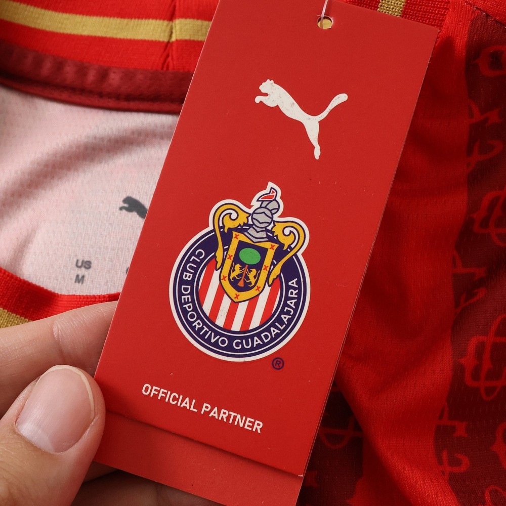 Chivas Guadalajara 2627 Fifth Fan version