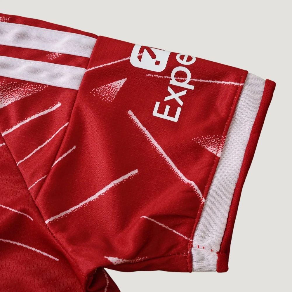 Liverpool F.C. 2627 Home Kids kit