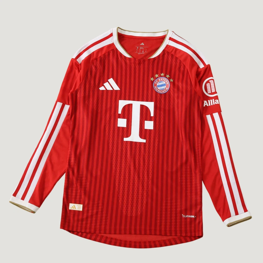 FC Bayern München 2627 Home Long sleeved Player version