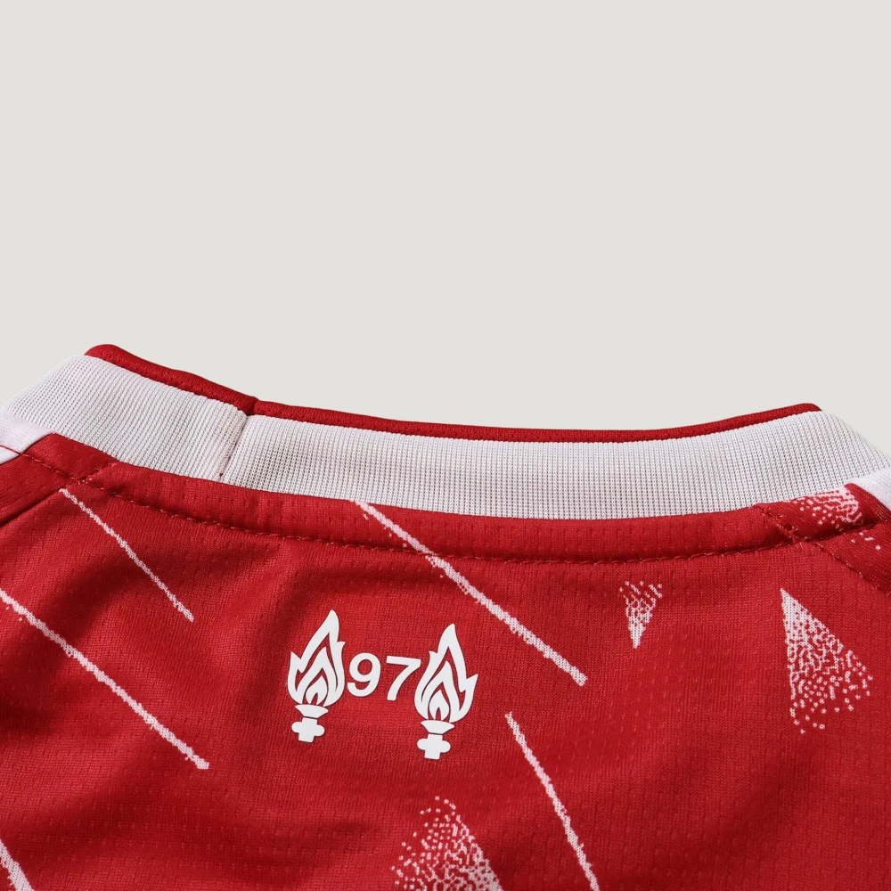 Liverpool F.C. 2627 Home Kids kit