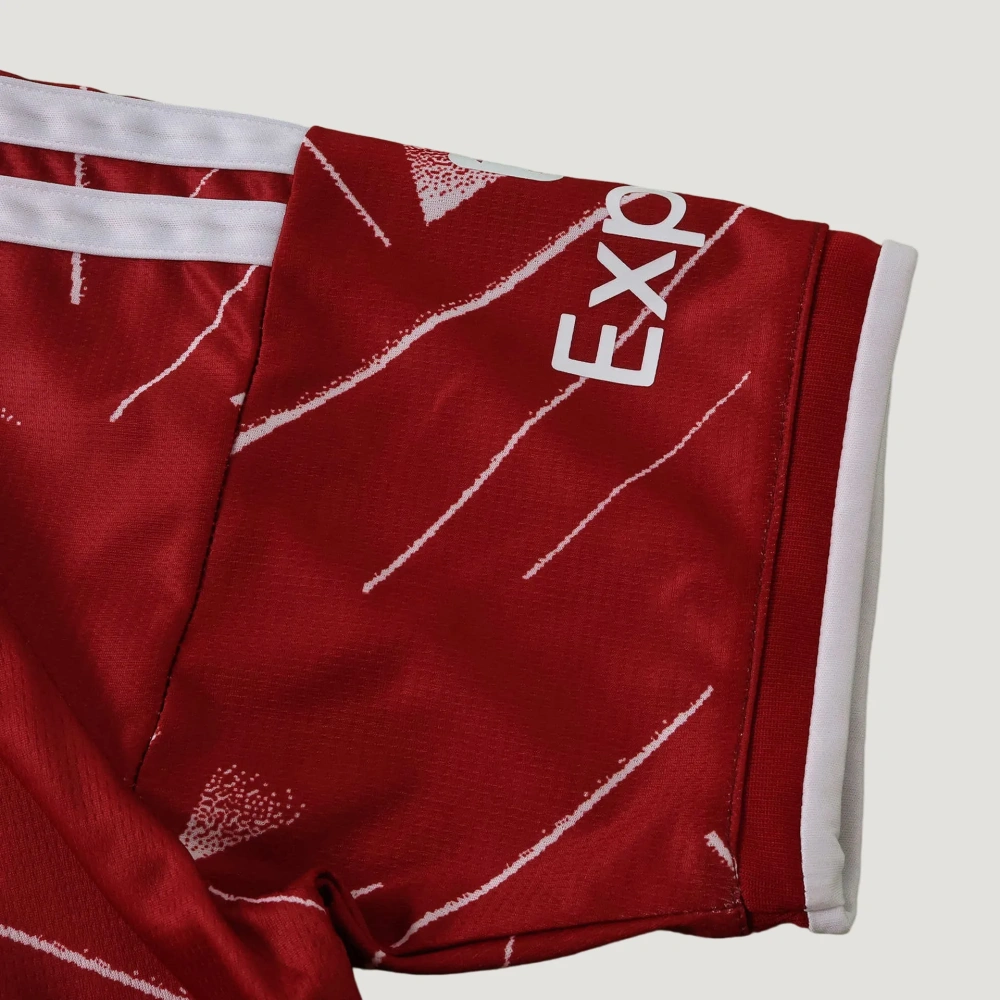 Liverpool F.C. 2627 Home Fan version