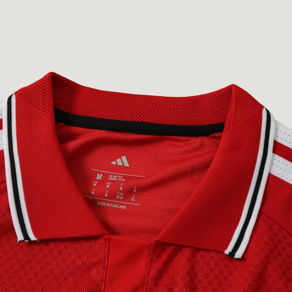 Manchester United F.C. 2627 Home Player version