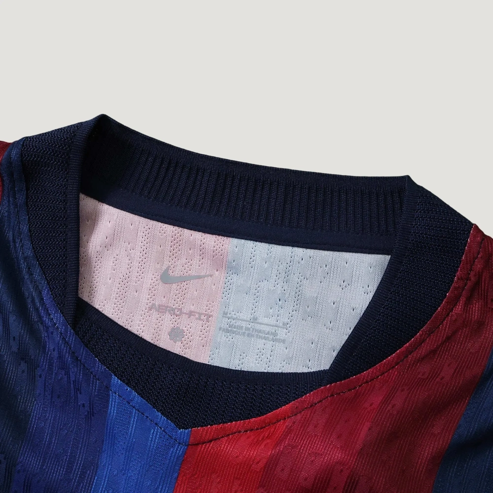 Barcelona 2627 Home Long sleeved Player version