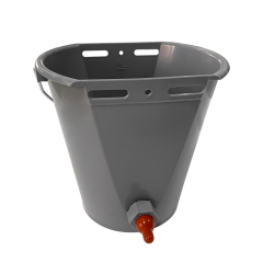 8L lamb calf feeding bucket with 1 silicone nipple