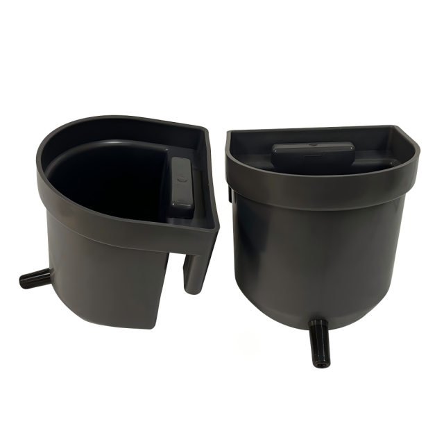 4L calf feeding bucket with silicone nipple