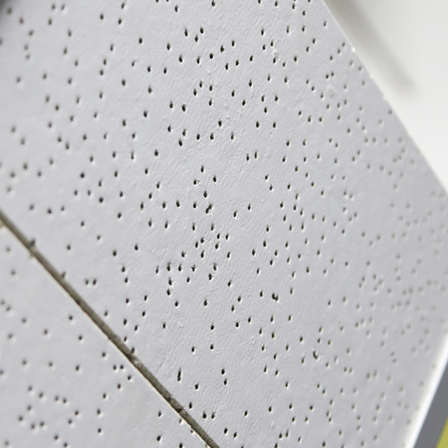 بلاط سقف من الألياف المعدنية الصوتية بتصميم ثقب الدبوس,أسقف من الألياف المعدنية | بلاط سقف عازل للصوت | ألواح أسمنتية ليفية | مورد صيني لشبكات السقف على شكل حرف T,شركة تصنيع بلاط السقف المقاوم للحريق بلاط السقف المصنوع من الألياف المعدنية الصوتية