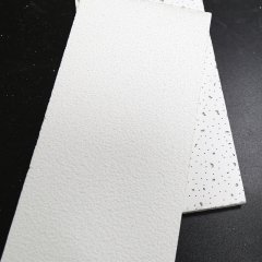 Гладкие белые потолочные плиты из минерального волокна, модель NRC 0,55 RH90 для коммерческих потолочных систем,Потолки из минерального волокна | Акустическая потолочная плитка | Фиброцементные плиты | Потолочные Т-образные решетки (поставщик из Китая),Гладкие белые потолочные плиты из минерального волокна NRC 0,55 RH90 — коммерческая потолочная система