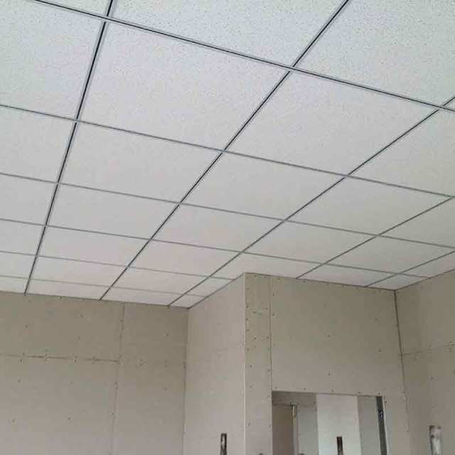 بلاط السقف من الألياف المعدنية Tegular T-24,أسقف من الألياف المعدنية | بلاط سقف عازل للصوت | ألواح أسمنتية ليفية | مورد صيني لشبكات السقف على شكل حرف T,بلاط السقف ذو الحافة العريضة من الألياف المعدنية Tegular T-24 | سقف معلق صوتي مقاوم للحريق