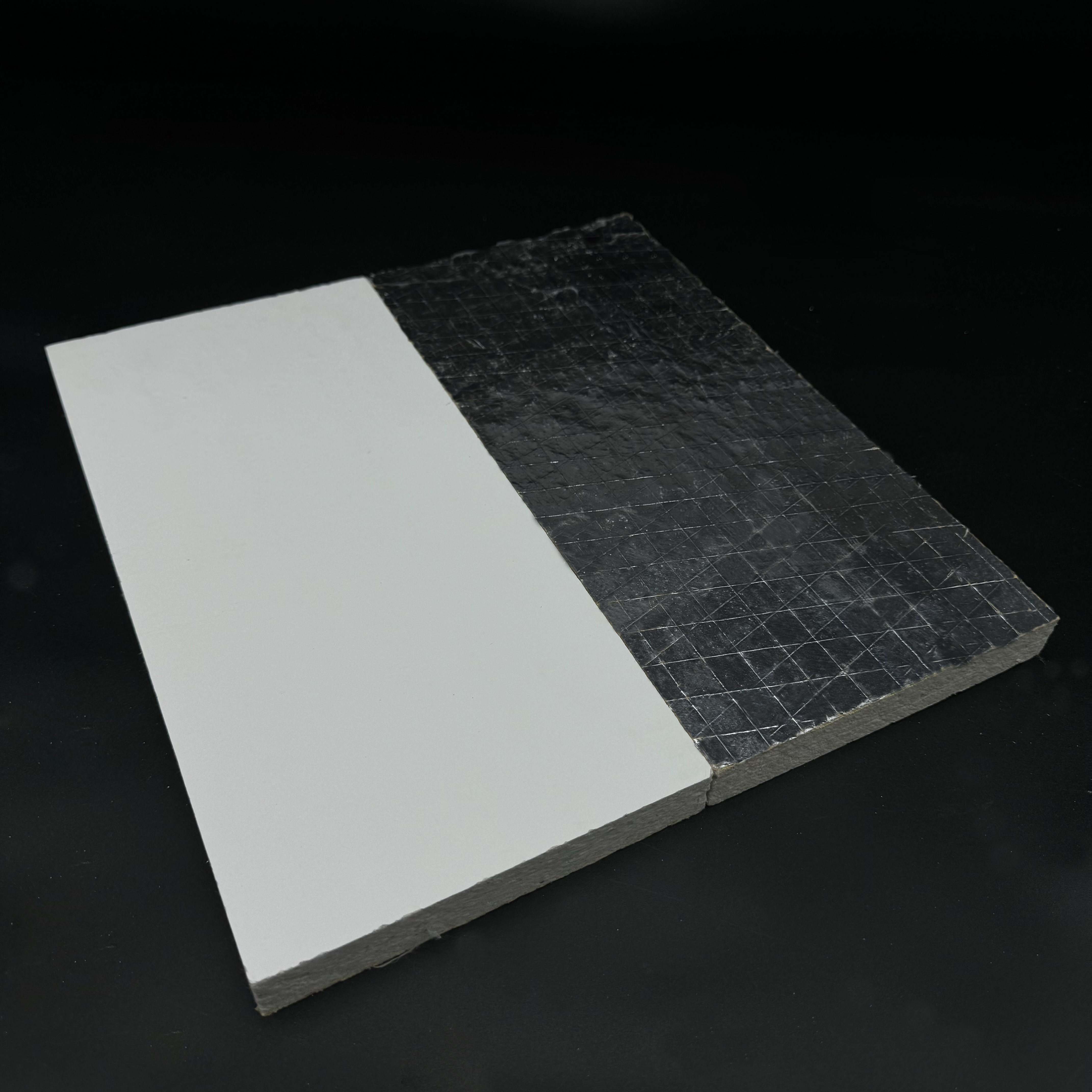 High-Performance Aluminum Foil Mineral fiber ceiling tiles for Insulation and Soundproofing,أسقف من الألياف المعدنية | بلاط سقف عازل للصوت | ألواح أسمنتية ليفية | مورد صيني لشبكات السقف على شكل حرف T,High-Performance Aluminum Foil Mineral fiber ceiling tiles for Insulation and Soundproofing