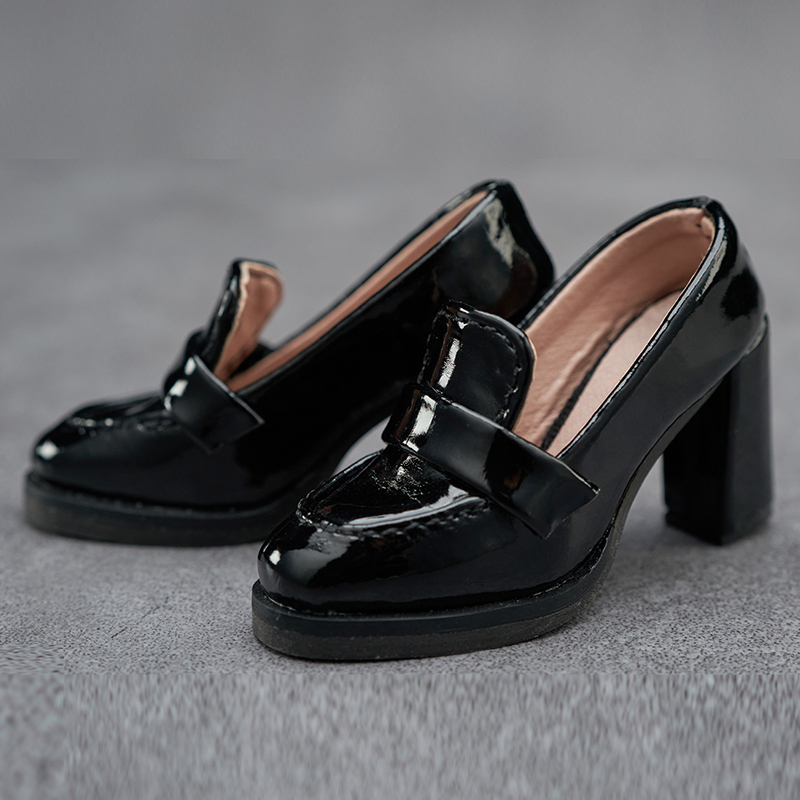 1/3 Youth vintage block heel court shoe