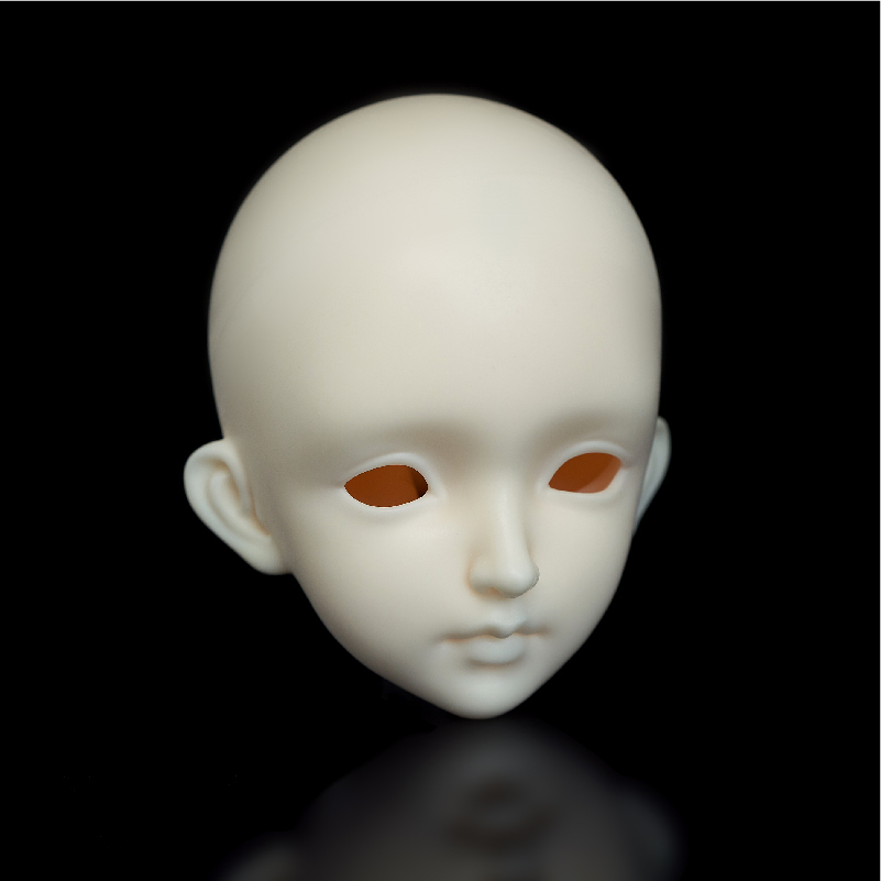 Nude head of Aoife