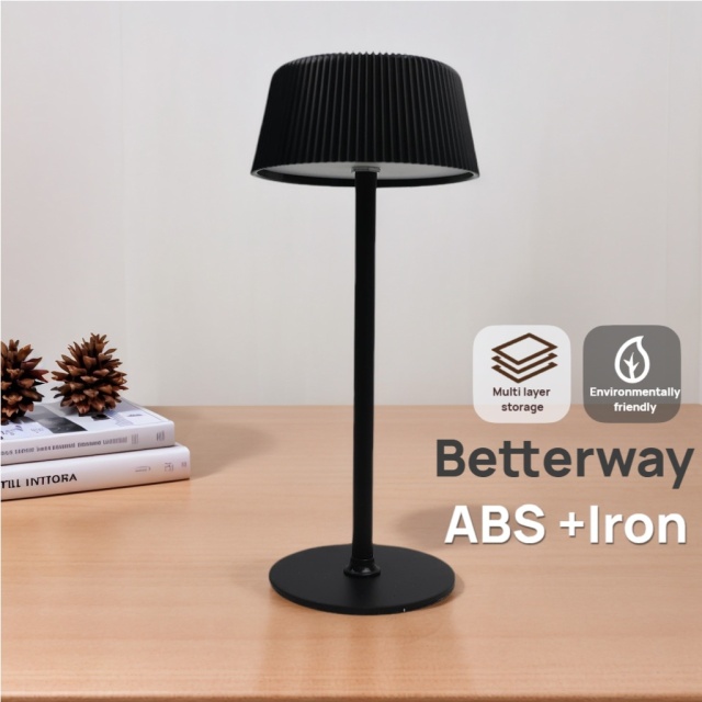 Dining table/desk lamp