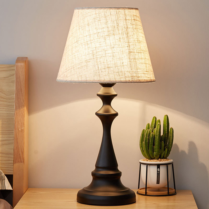 Living room/bedroom table lamp
