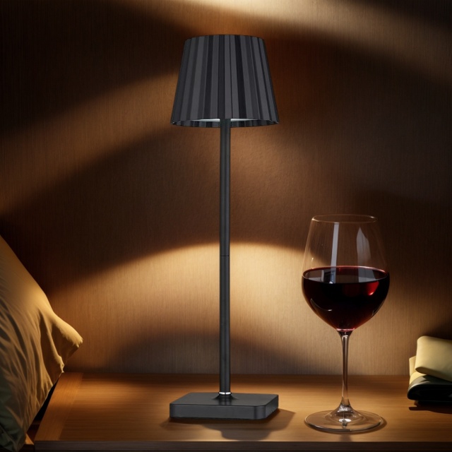 High-legged table lamps are used in dining tables and bars