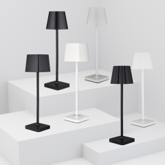 High-legged table lamps are used in dining tables and bars
