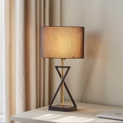 Lampe de chevet classique Baiyeco - Base en fer avec abat-jour en tissu finition électrolytique/pulvérisée Ampoule requise