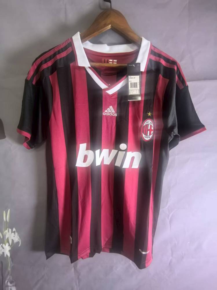 09-10AC Milan home