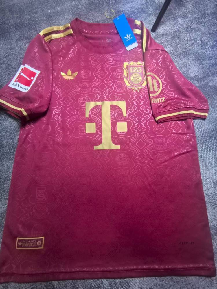 24-25 Bayern 125th Anniversary