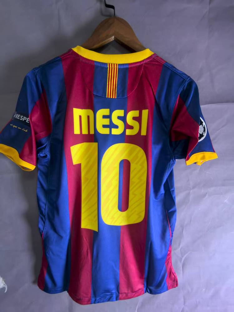 10-11 Barcelona home
