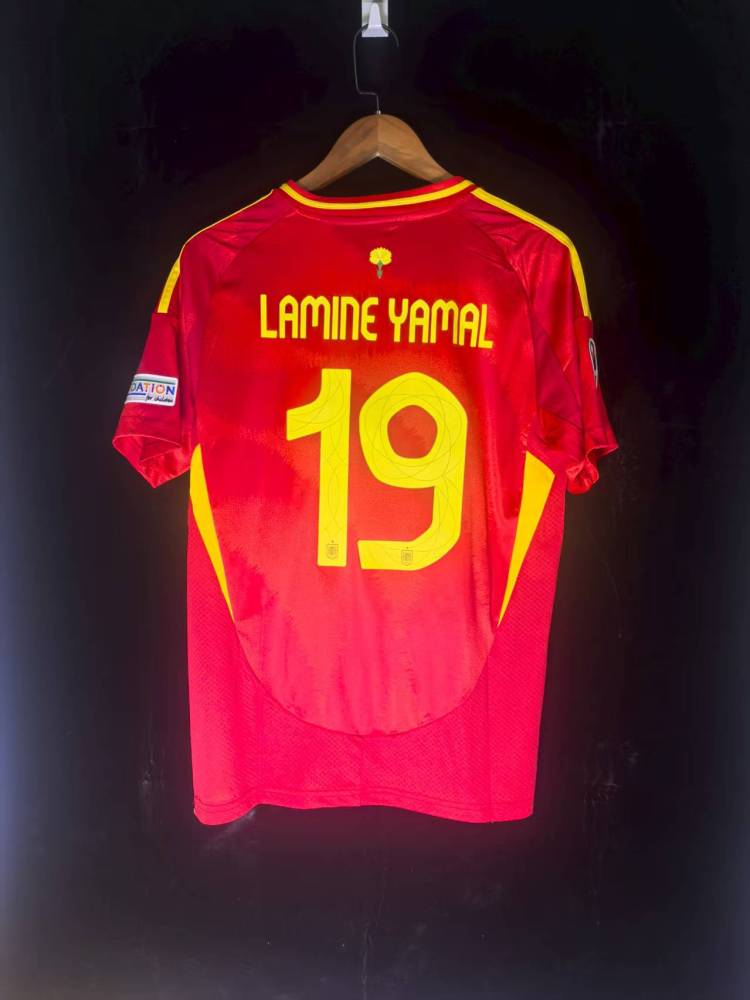 24-Spain home