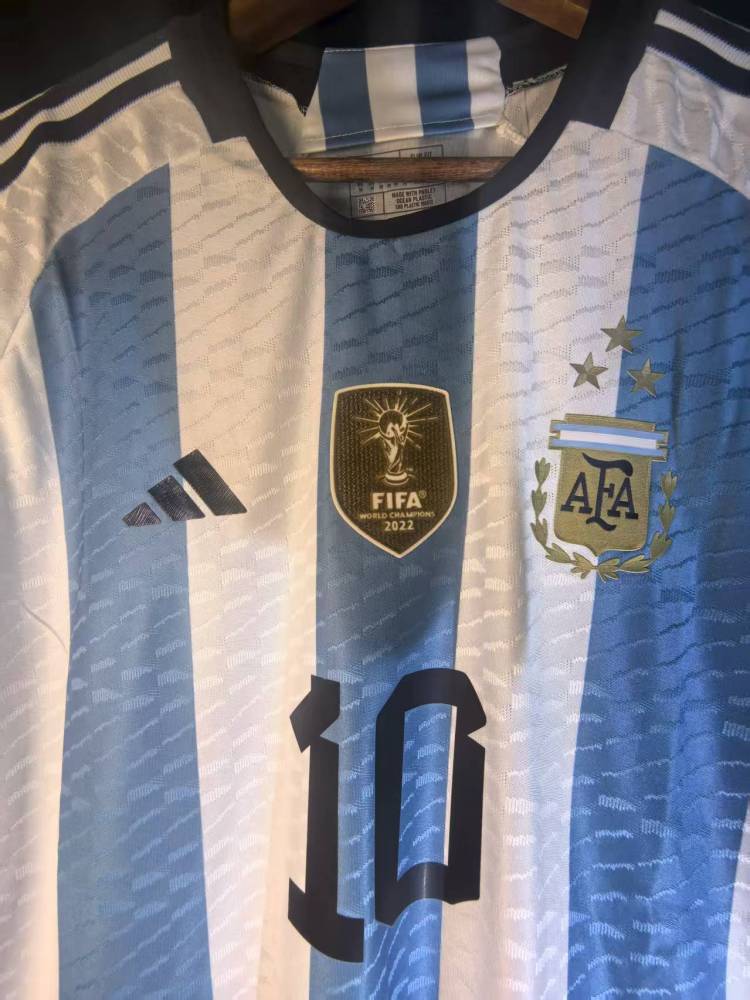 22-Argentina home
