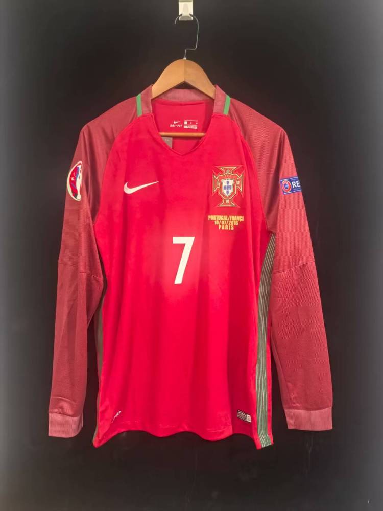 06-Portugal home.long sleeve