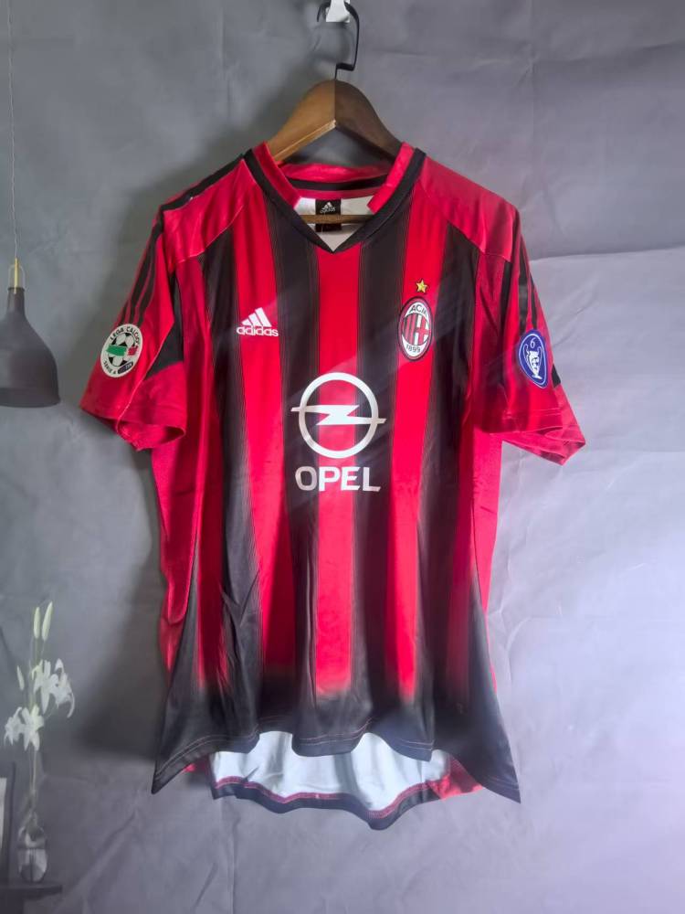 04-05AC Milan home