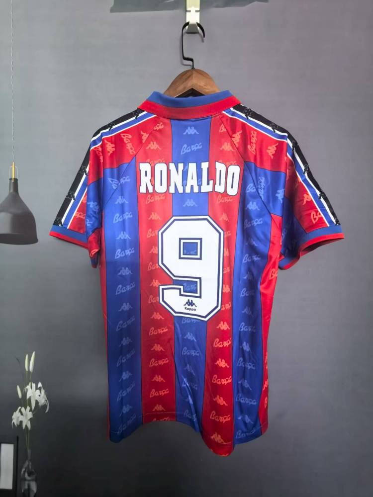 96-97Barcelona home