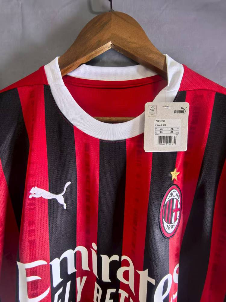 24-25Ac Milan home