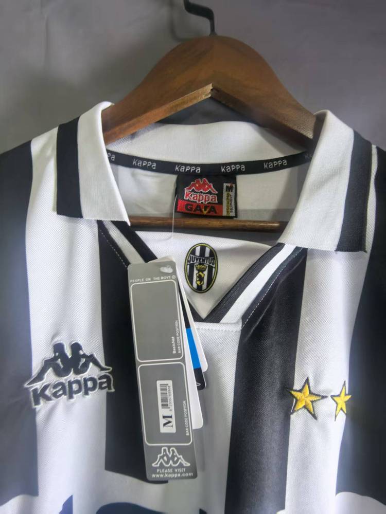 95-96 Juventus home