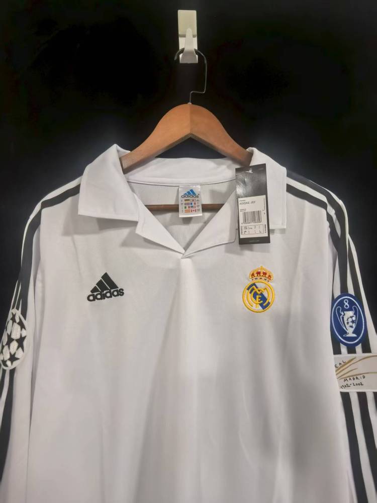 01-02 Real Madrid home long sleeves