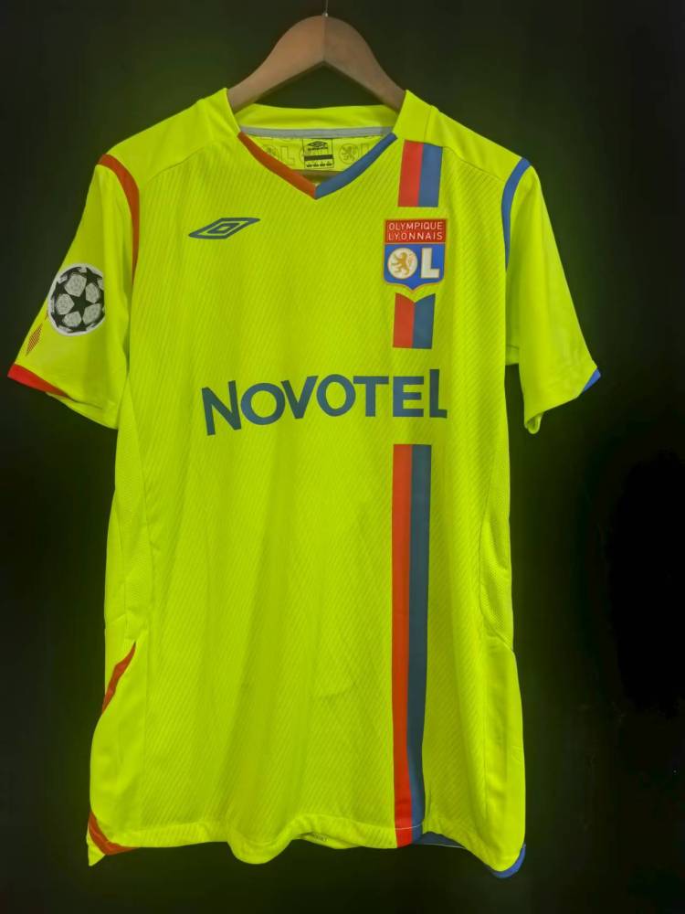 08-09 Lyon away