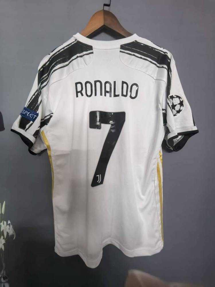 19-20 Juventus home