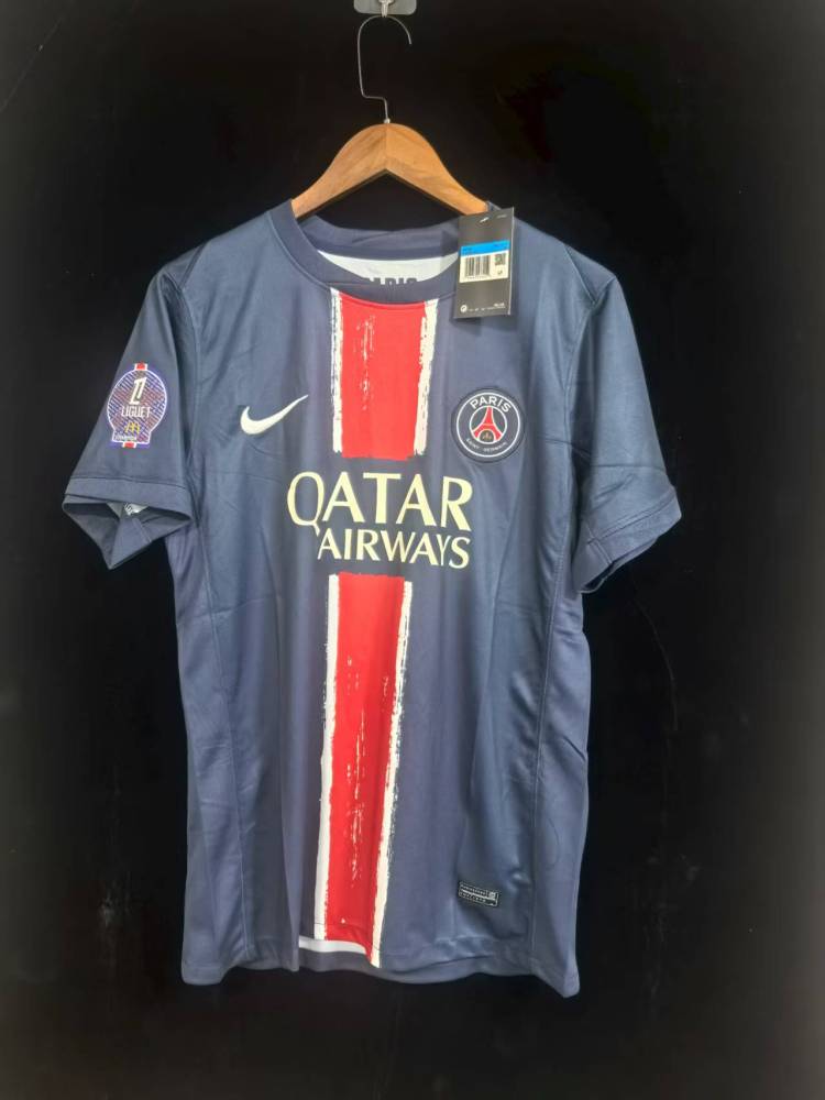 24-25 Paris home
