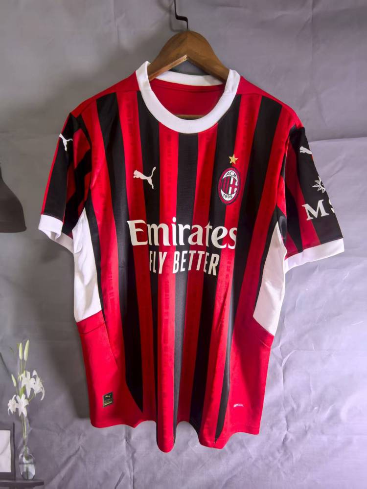 24-25Ac Milan home