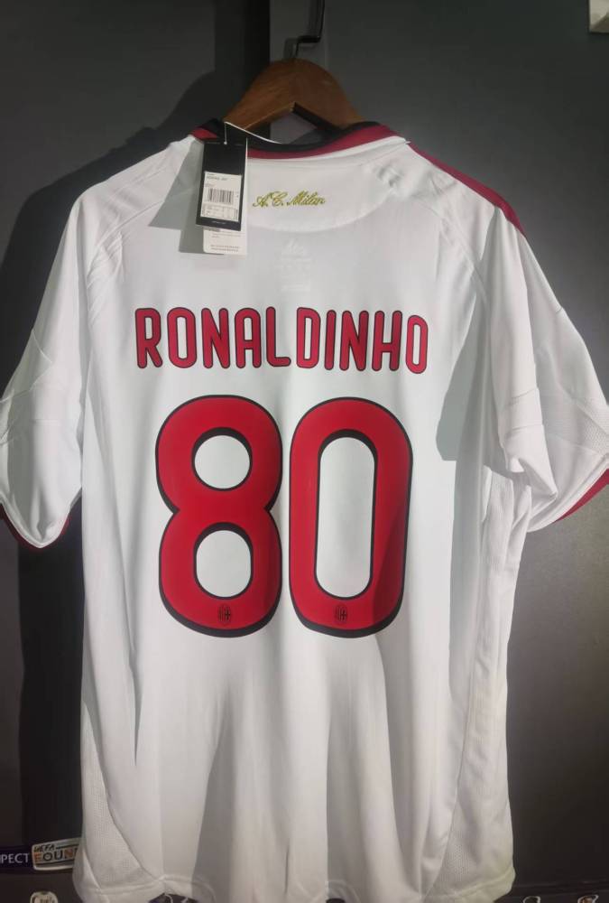 09–10AC Milan away