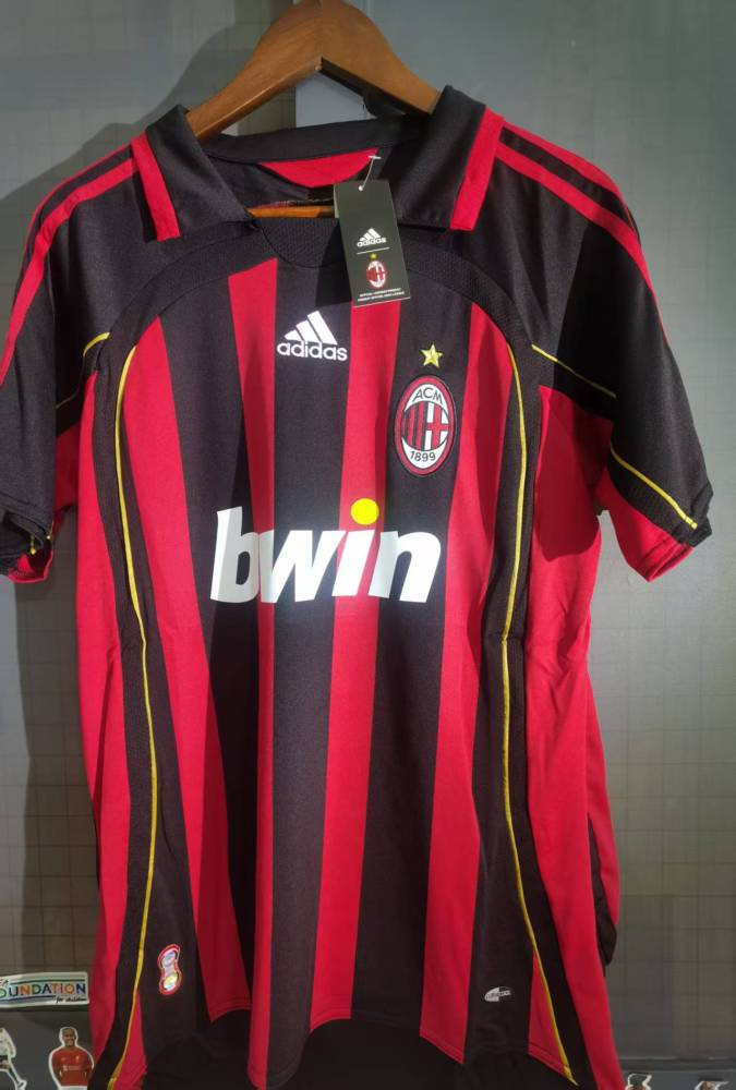 06–07ac Milan home