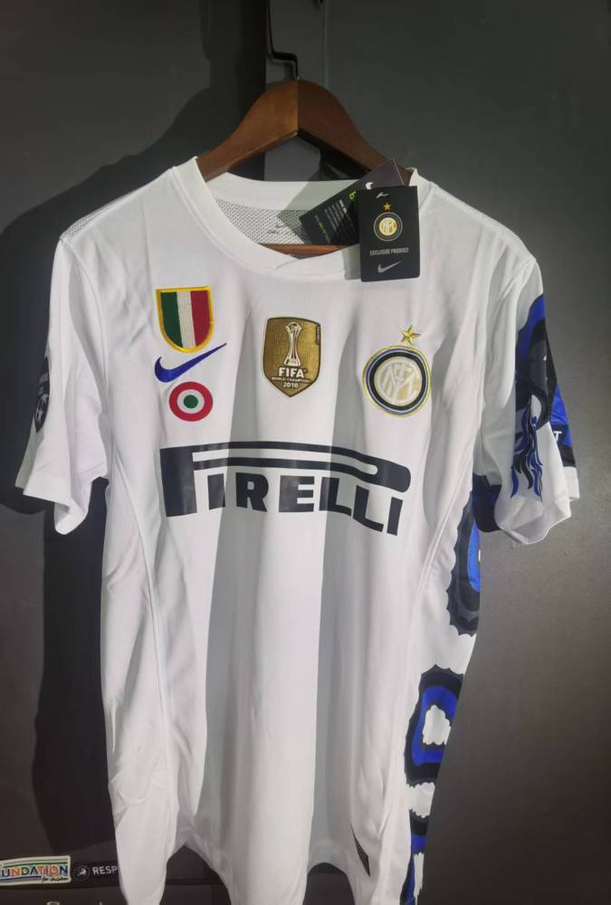 10-11 Inter Milan away