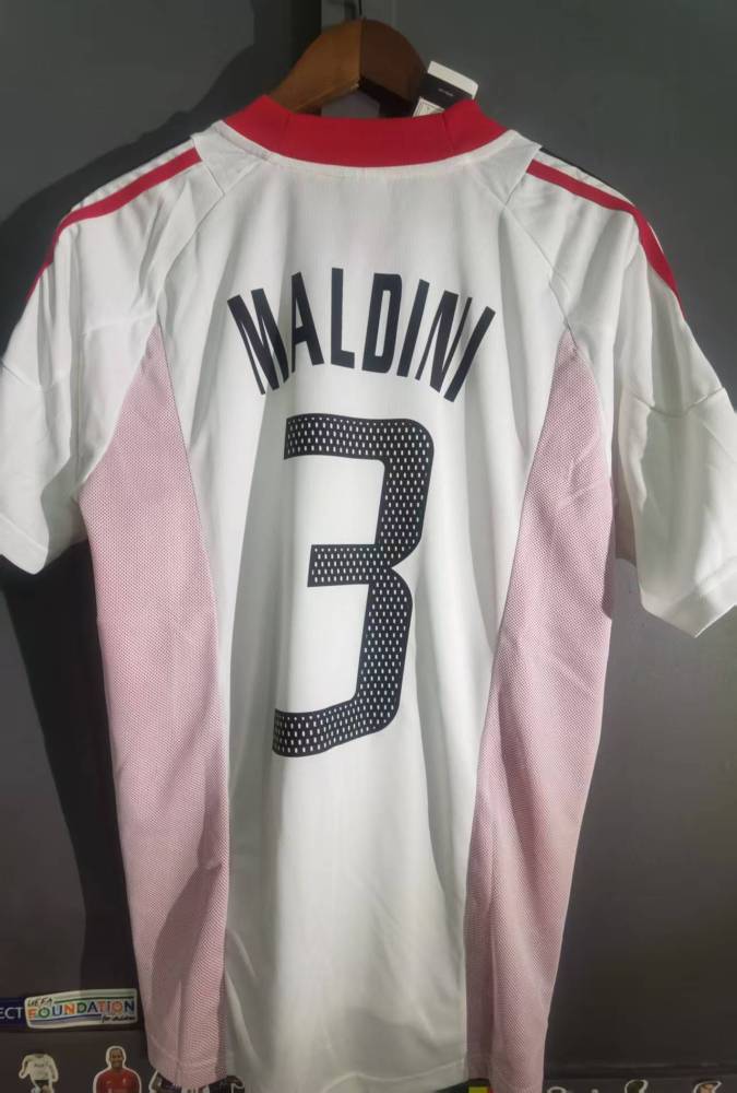 02-03AC Milan away