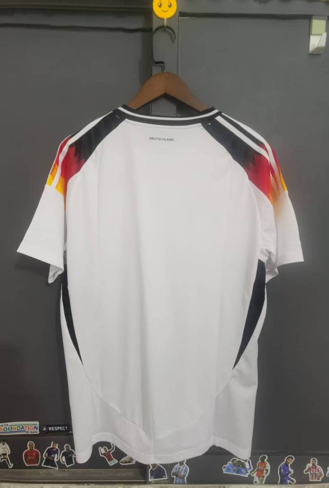 24 Germany home