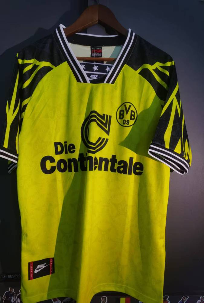 95–96 Dortmund Home