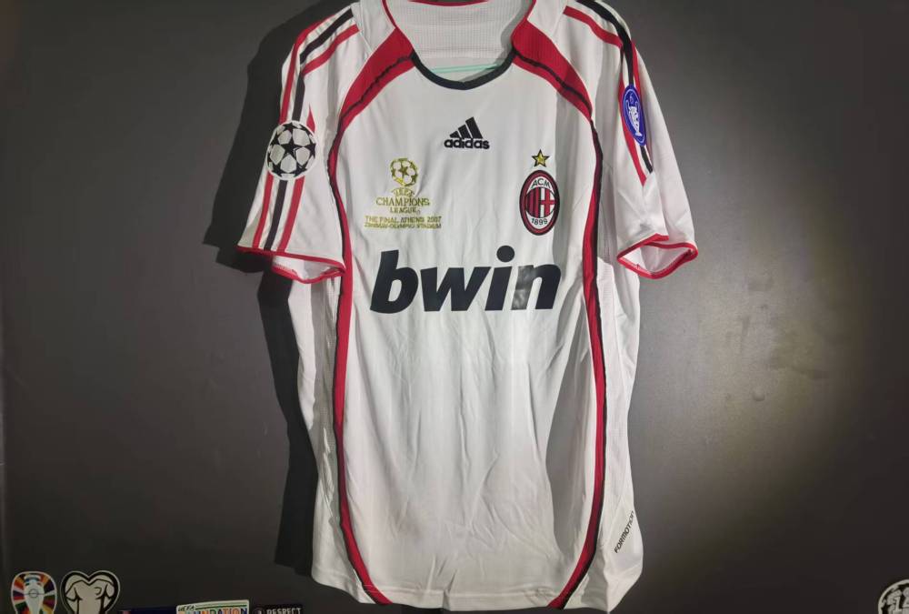 06–07ac Milan away