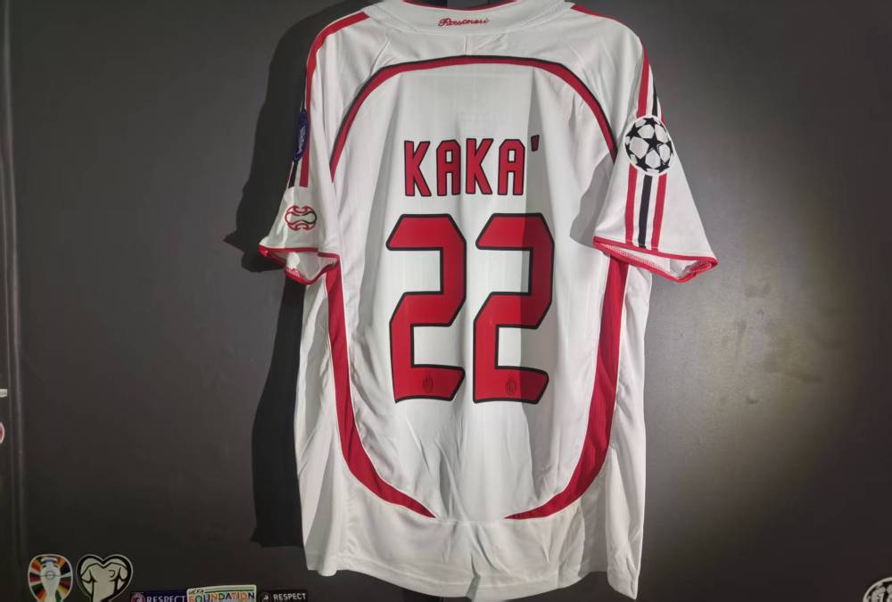 06–07ac Milan away
