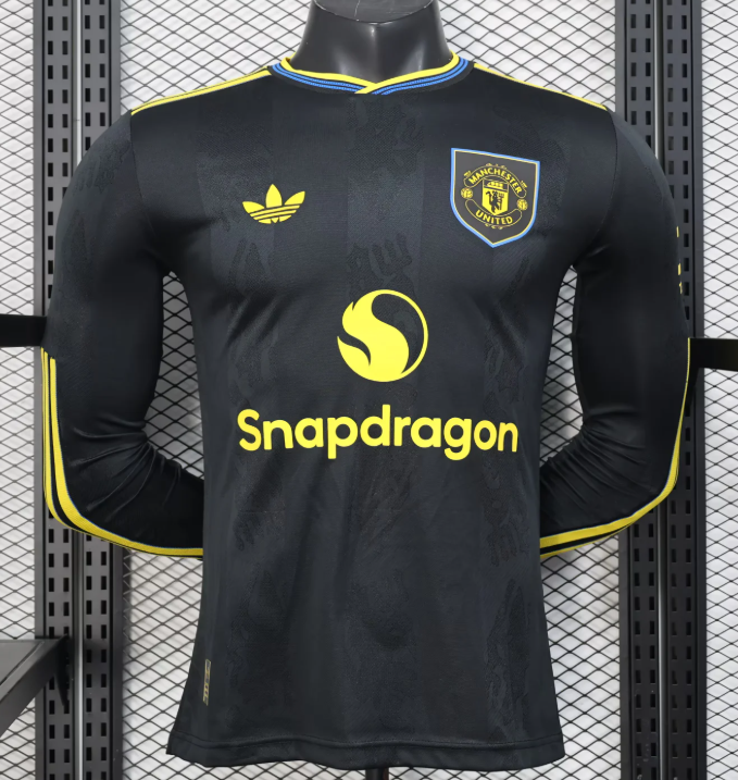 25-26 Manchester United's third long-sleeved player edition