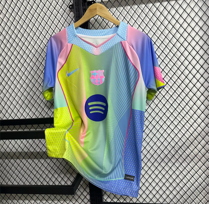25-26 Barcelona design style
