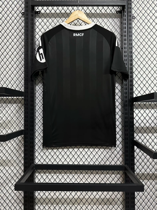 Real Madrid goalkeeper 25-26