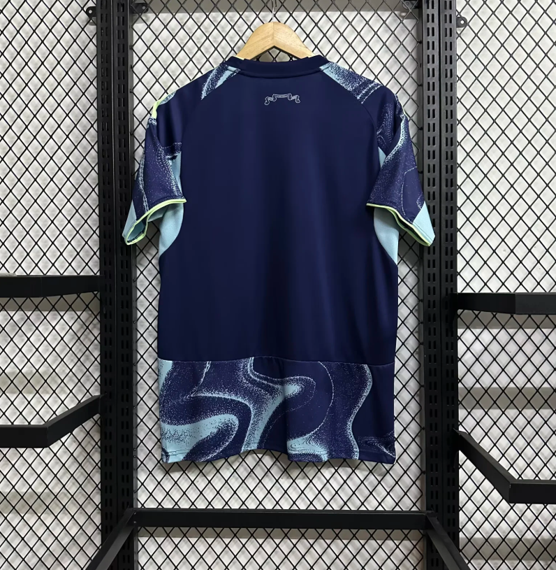 25-26 Ajax away