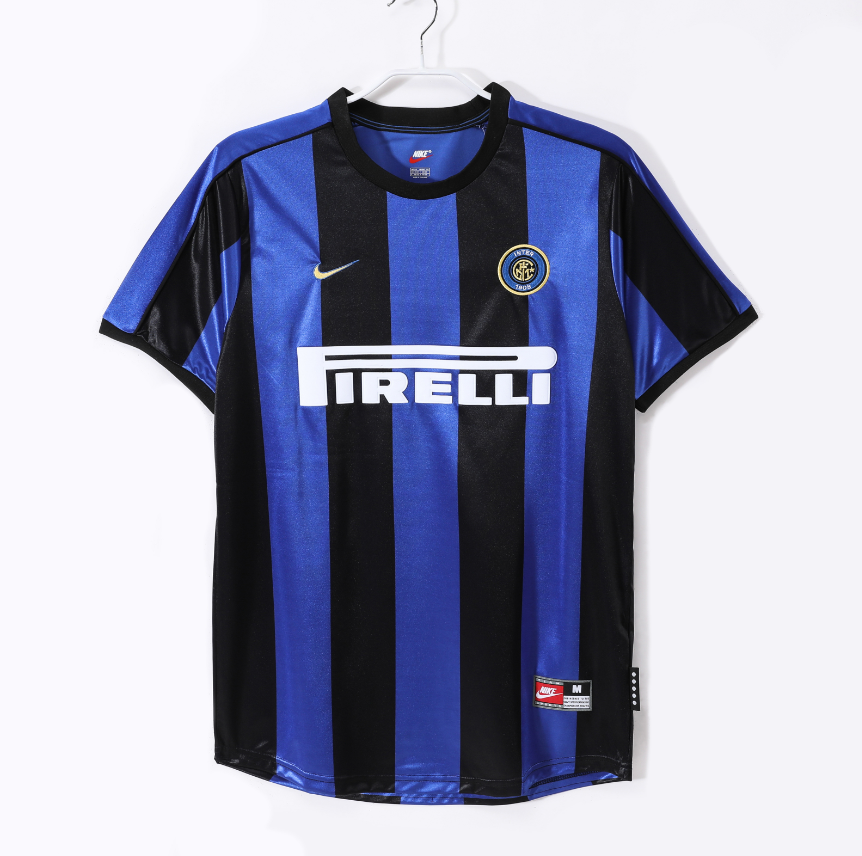 Inter Milan's home ground in the 1999/00 season