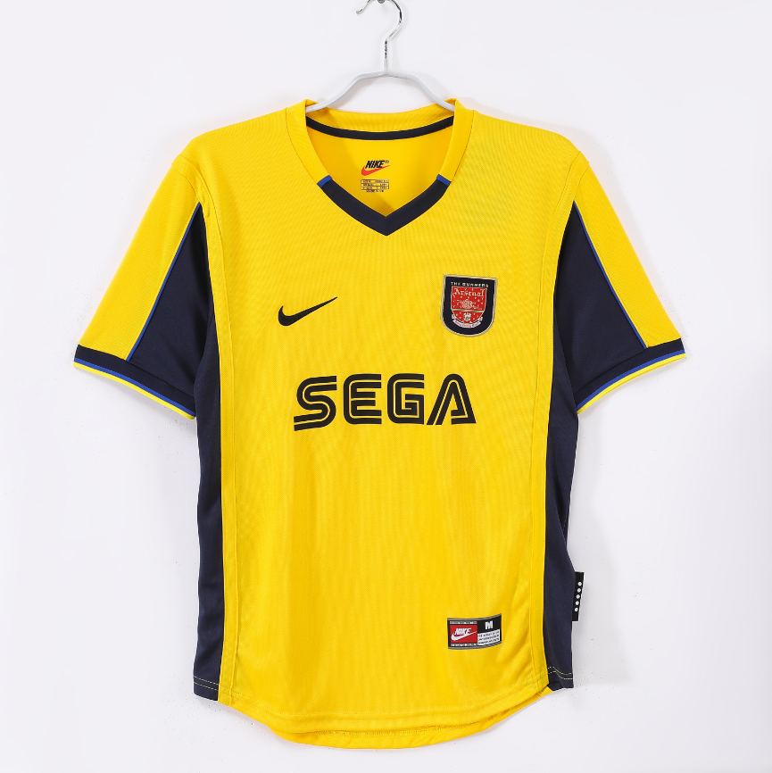 Arsenal's away game in the 2000/01 season