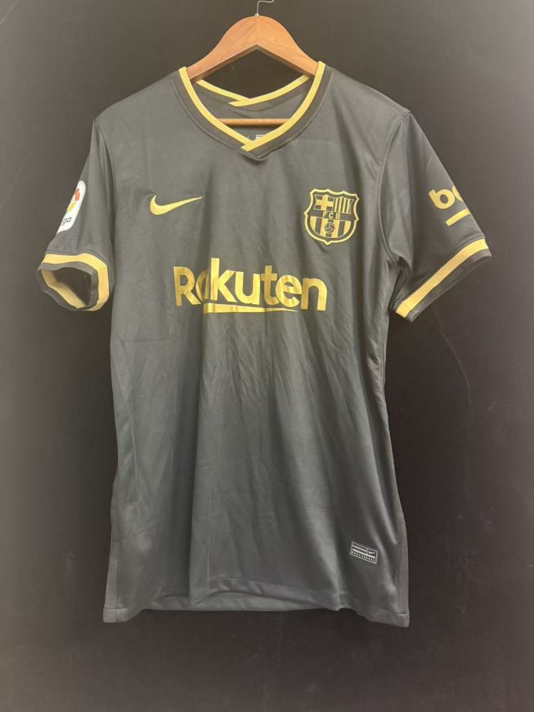 20-21 Barcelona away game